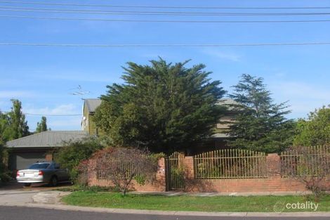 Property photo of 10 Cheasley Place Altona Meadows VIC 3028