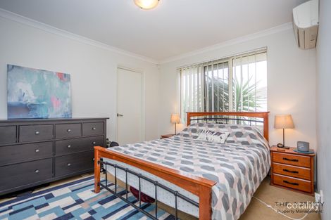 Property photo of 4/15 Durling Place Kelmscott WA 6111