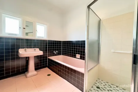 Property photo of 75 Park Terrace Bordertown SA 5268