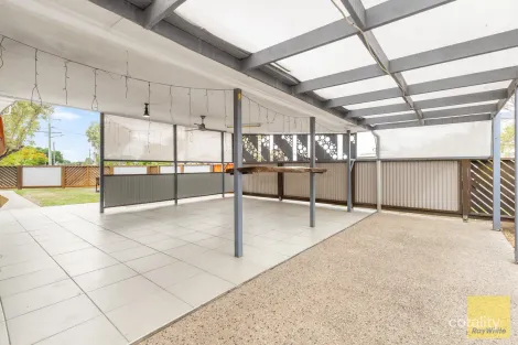 Property photo of 31 Harris Street Emerald QLD 4720