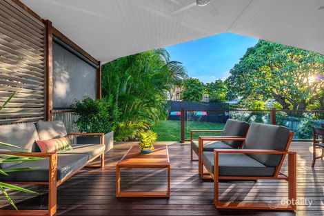 Property photo of 384 Bennetts Road Norman Park QLD 4170