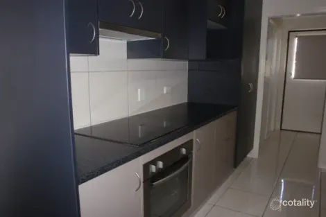 Property photo of 6 Eagle Street Emerald QLD 4720