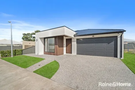 23 Cabbage St, Mickleham, VIC 3064