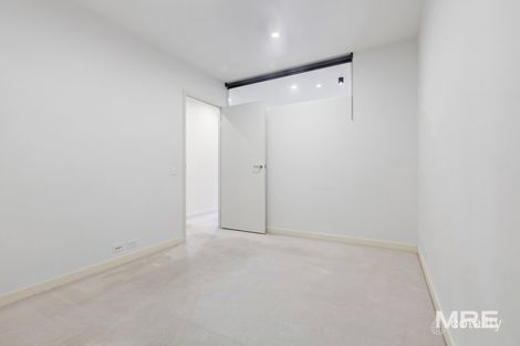 2010/3 Yarra St, South Yarra, VIC 3141