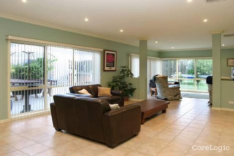 Property photo of 7 Wembley Drive Berwick VIC 3806