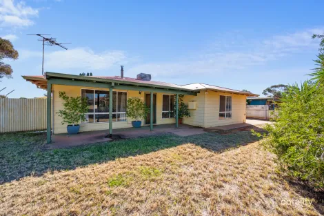 6 Azamor Dr, Boulder, WA 6432