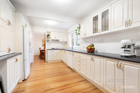 Property photo of 30 Leawarra Crescent Doncaster East VIC 3109