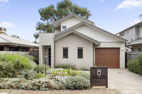 Property photo of 37 Lawrence Road Point Lonsdale VIC 3225