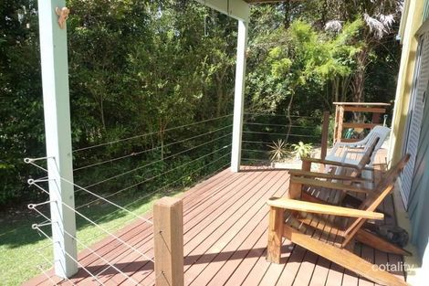 Property photo of 276 Robinson Road Mount Mee QLD 4521