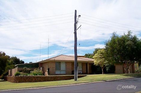2 Dunbarton Way, Withers, WA 6230