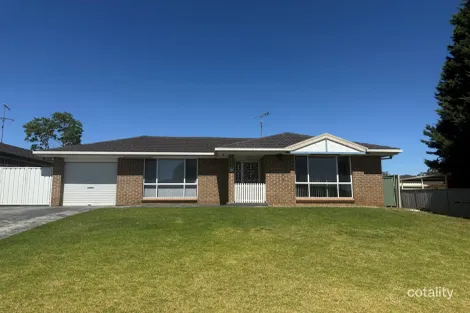 Property photo of 318 Copperfield Drive Rosemeadow NSW 2560