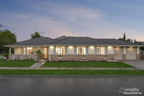 Property photo of 1 Taubman Drive Horningsea Park NSW 2171