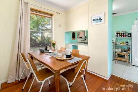 Property photo of 2 Hogan Grove Werribee VIC 3030