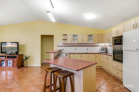 Property photo of 11 Biscay Crescent Glenvale QLD 4350