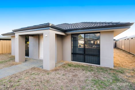 Property photo of 32 Kardan Boulevard Byford WA 6122