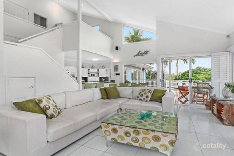 Property photo of 7 Moncrieff Court Mount Ommaney QLD 4074