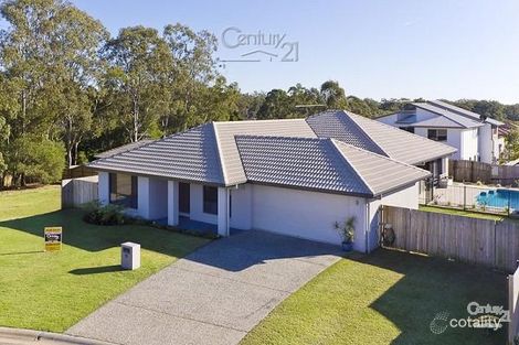 15 Magnetic Pl, Redland Bay, QLD 4165