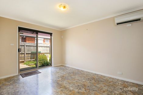 Property photo of 28 Marsden Court Mill Park VIC 3082