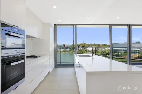 30/38 Solent Cct, Norwest, NSW 2153