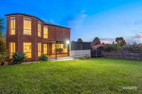 Property photo of 6 Crown Point Craigieburn VIC 3064