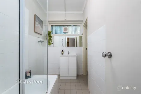 Property photo of 5/2-4 Watson Grove Glen Huntly VIC 3163
