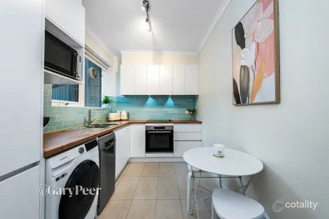 Property photo of 5/2-4 Watson Grove Glen Huntly VIC 3163