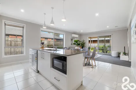 Property photo of 7 Kruna Way Lalor VIC 3075