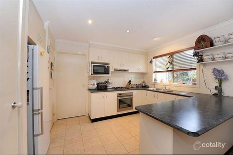 Property photo of 12 Fishburn Place Cranbourne West VIC 3977