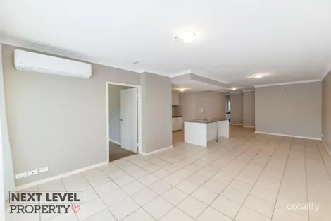 Property photo of 5/5 Eastleigh Loop Currambine WA 6028