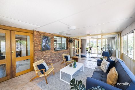 Property photo of 5 McInnes Place Karabar NSW 2620