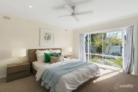 Property photo of 4 Haigh Street Bentleigh East VIC 3165