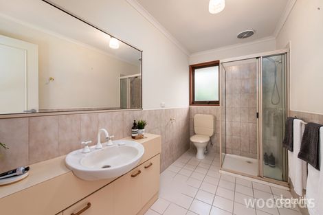 Property photo of 2/7 Myrtle Grove Blackburn VIC 3130