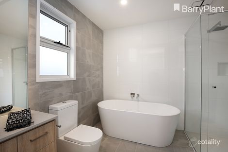 2/15 Great Ryrie St, Ringwood, VIC 3134