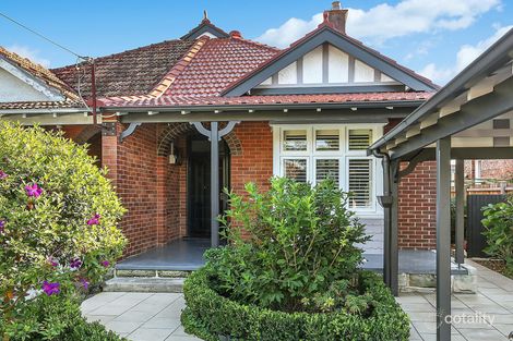 Property photo of 19 Rhodes Avenue Naremburn NSW 2065