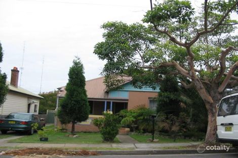 4 Woodstock St, Mayfield, NSW 2304