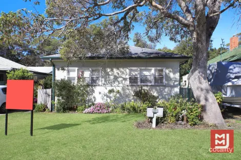 Property photo of 1/77 Ocean Street Windang NSW 2528