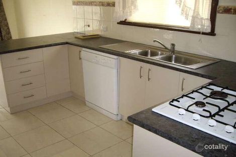 Property photo of 16 Tourmaline Drive West Wodonga VIC 3690