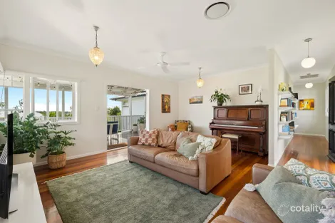 Property photo of 6 Bernecker Street Carina QLD 4152