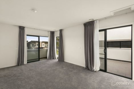 Property photo of 21 Fairview Crescent Avondale Heights VIC 3034