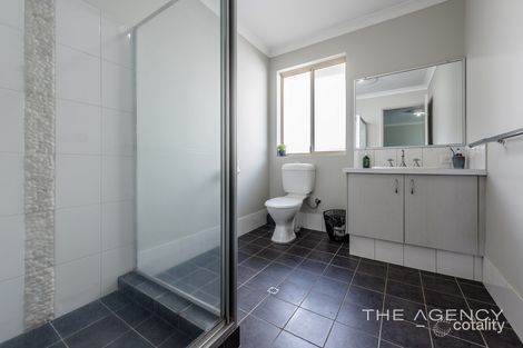 15 Coveside Way, Drummond Cove, WA 6532