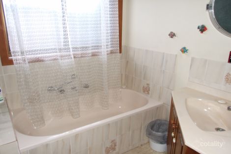 Property photo of 1/1 Baxter Court Moe VIC 3825