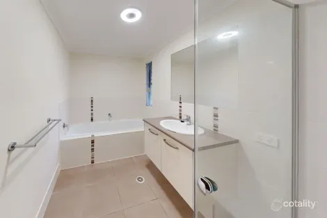 Property photo of 1 Montebello Parkway Fitzgibbon QLD 4018