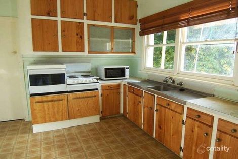 Property photo of 3 Daskein Street Camperdown VIC 3260