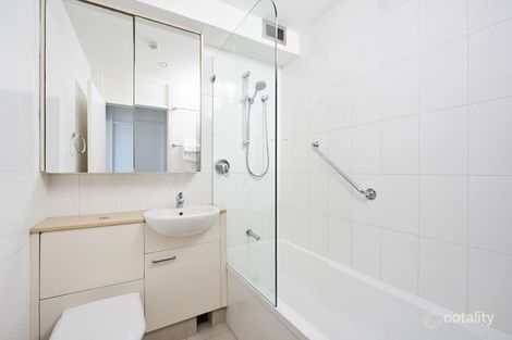 Property photo of 32/2A Henry Lawson Avenue McMahons Point NSW 2060