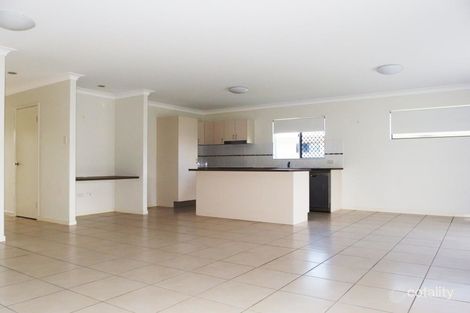 Property photo of 33 Sanderling Circuit Kelso QLD 4815