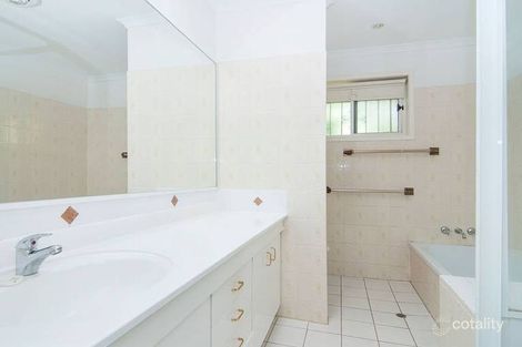 Property photo of 52 Columbus Drive Hollywell QLD 4216