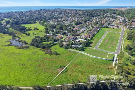 Property photo of 39 North Kiama Drive Kiama Downs NSW 2533
