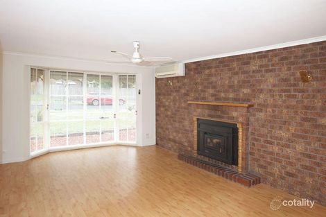 Property photo of 8 Bosco Close Narre Warren VIC 3805