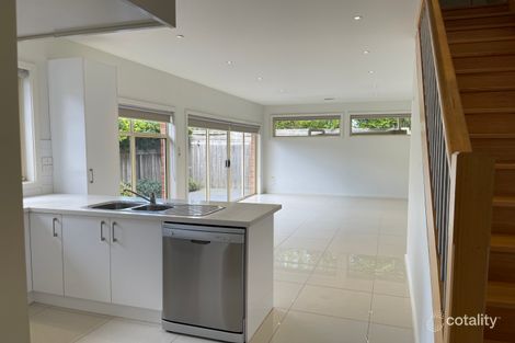 Property photo of 37 Snell Grove Oak Park VIC 3046