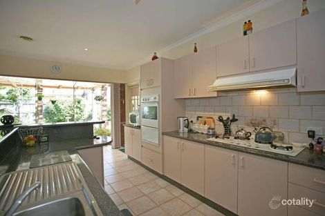 Property photo of 16 Hopwood Court Narre Warren South VIC 3805